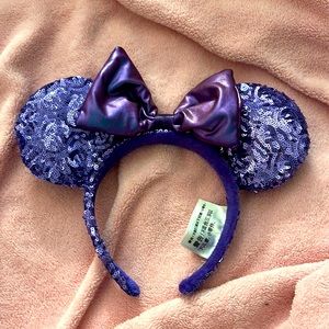 Purple Minnie Mouse ears headband